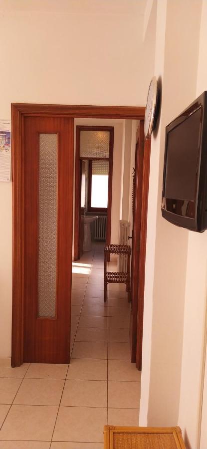 Appartamento Marcella A Due Passi Dal Mare Marcelli Exterior foto
