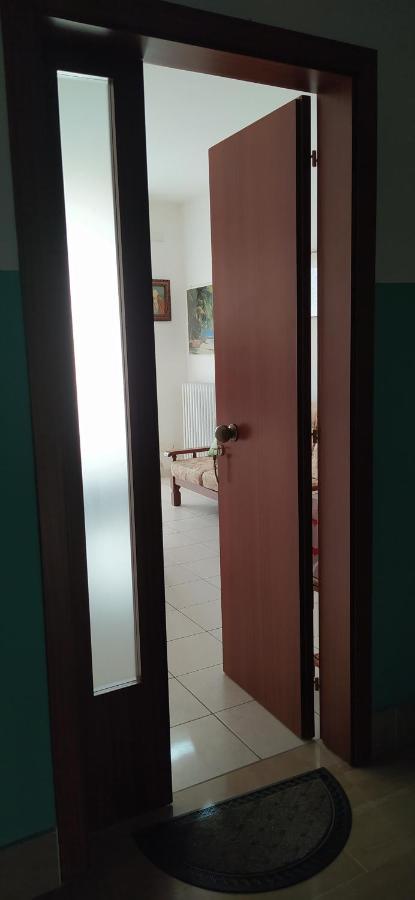 Appartamento Marcella A Due Passi Dal Mare Marcelli Exterior foto